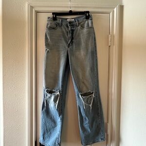 Windsor Light Blue Distressed Women’s Jeans size 5